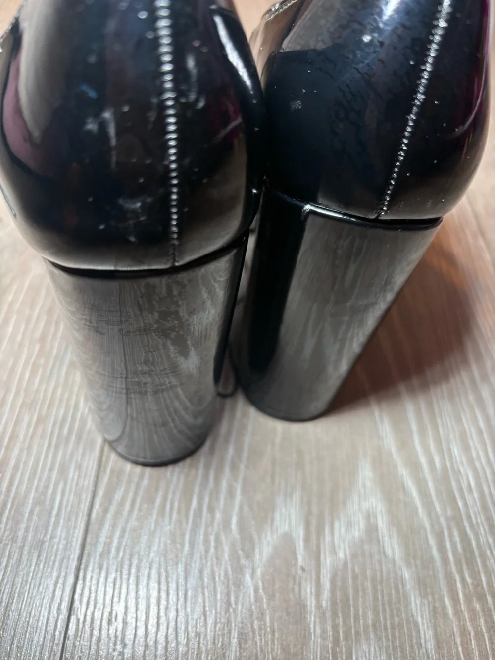 BCBGeneration high gloss
